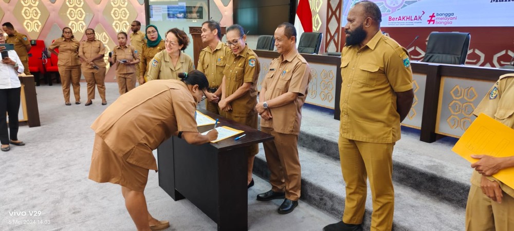 Penandatangan Pakta Integritas